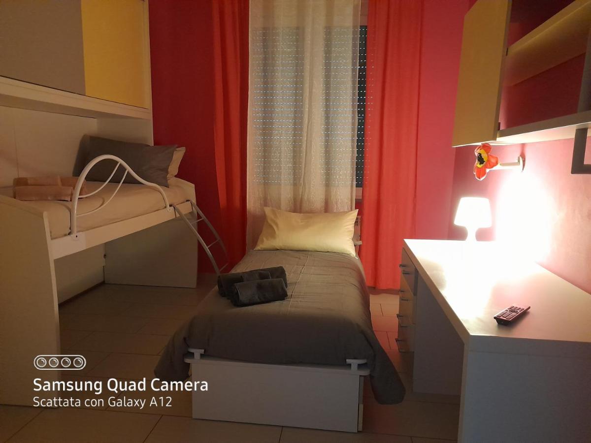 La Casa Di Debby Apartment Capannori Bagian luar foto