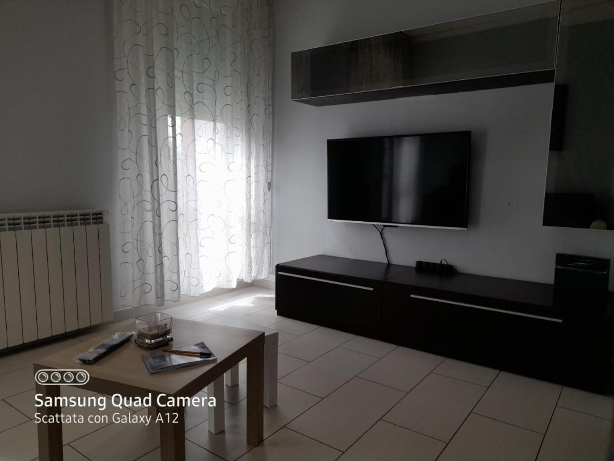 La Casa Di Debby Apartment Capannori Bagian luar foto